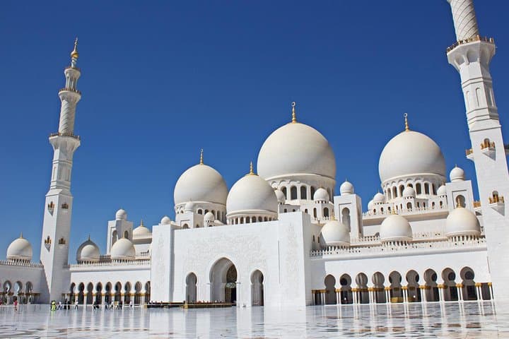 Abu Dhabi Day Tour: Qasr Al Watan, Grand Mosque & Corniche from Dubai photo 2