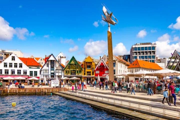 Stavanger Waterfalls, Caves and Pulpit Rock Boat Tour on Lysefjord photo 2