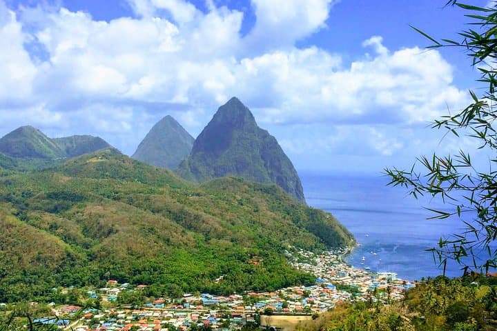 Bon Voyage St. Lucia: Pitons & Sulphur Springs Airport Transfer Tour photo 3
