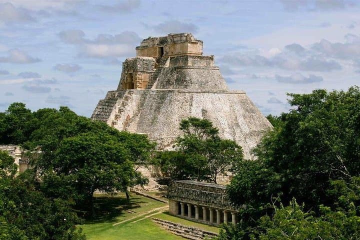 2-Day Yucatan Highlights: Chichen Itza, Ik-Kil Cenote, Merida & Uxmal photo 2