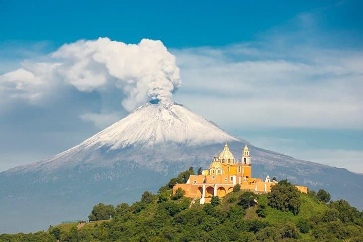 Puebla & Cholula Day Trip from Mexico City — Colonial Streets, Talavera Tiles & Cuexcomate