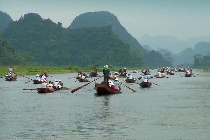 Perfume Pagoda Day Trip from Hanoi — Boat Ride, Caves & Pagodas photo 2