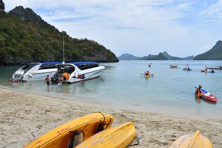 Full-Day Snorkel & Kayak to Angthong Marine Park from Koh Phangan photo 1