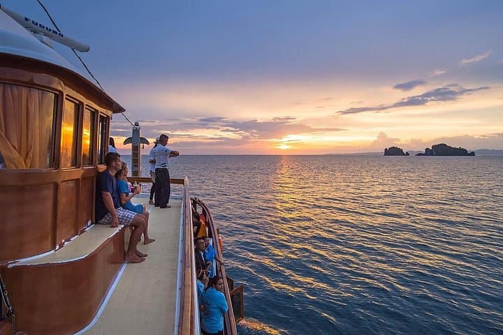 M/Y Lalida Sunset Dinner Cruise: Railay Cliffs, Poda & Phra Nang Snorkel photo 2