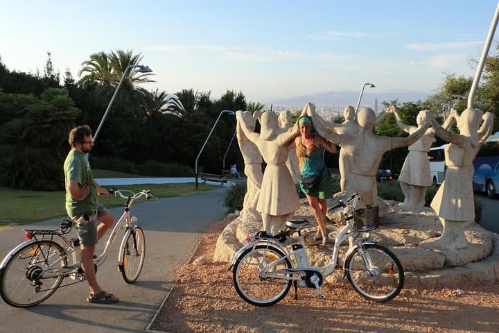 Explore Barcelona by E-Bike: Private Guided Electric Bike Tour