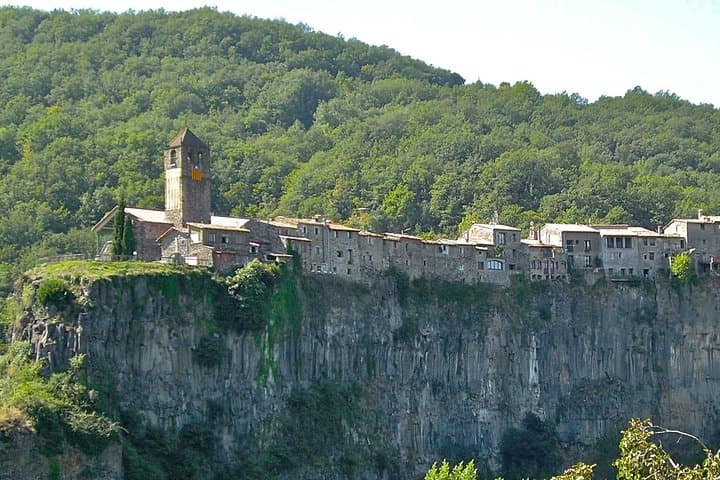 Besalú and Catalonia’s Medieval Towns Day Trip from Barcelona photo 3