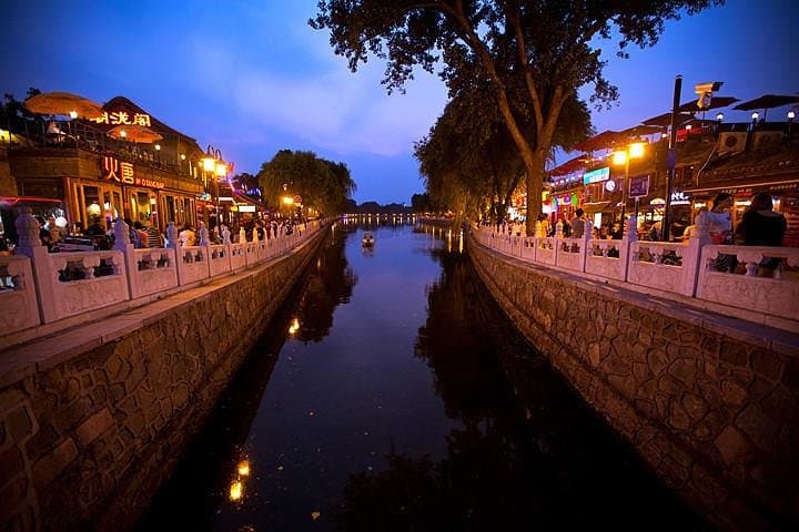 Beijing Hutong Night Tour with Halal Hot Pot & Houhai Bar Walk photo 2