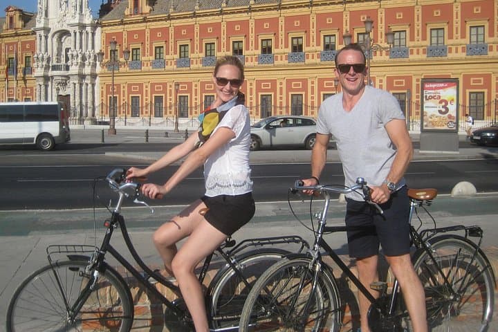 Seville Highlights Bike Tour: 2-Hour Guided Ride Through Old Town & Triana photo 2