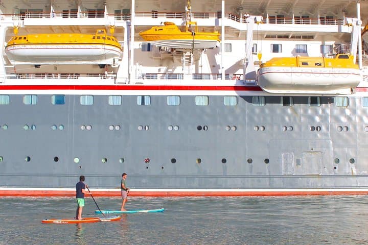 Glide the Guadalquivir: Standup Paddleboard Tour Through Seville
