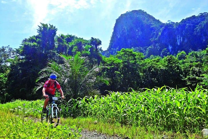 Ultimate Borneo Expedition: Kayak, Off‑Road Bike & Cave Adventure from Kuching
