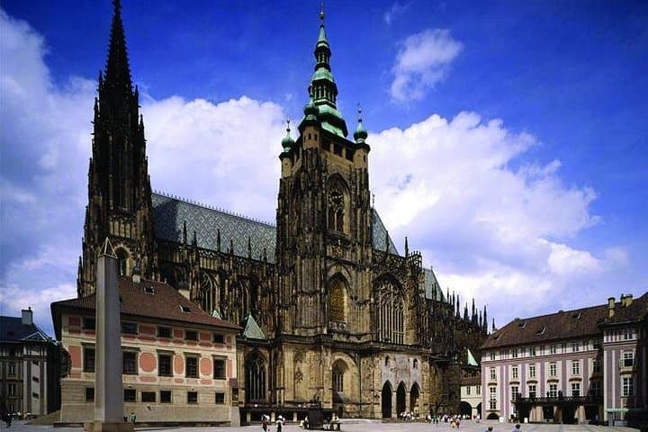 Prague Castle Interiors Walking Tour — St. Vitus, Golden Lane & Charles Bridge photo 1
