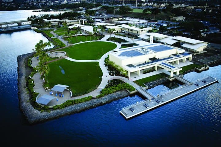 Pearl Harbor Deluxe Multimedia & VR Tour: Self-Guided History Experience