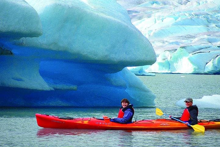 Mendenhall Lake Kayak Tour: Paddle to Mendenhall Glacier & Nugget Falls photo 3