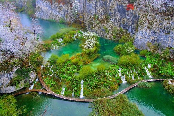 Plitvice Lakes Day Trip from Split or Trogir — Small-Group Guided Tour
