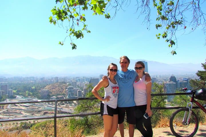 Street-Level Santiago: Full-Day Cultural Bike Tour