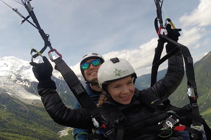 Acrobatic Paragliding Tandem Flight Over Chamonix — Tandem Alps Air Experience photo 3