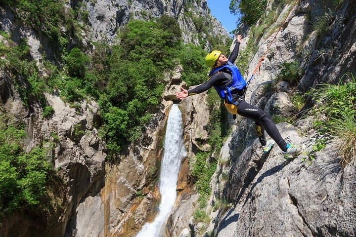 Extreme Canyoning on Croatia's Cetina River — Split Day Trip