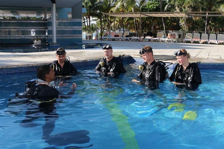 Discover Scuba Diving in Playa del Carmen: Intro Reef Dive with PADI
