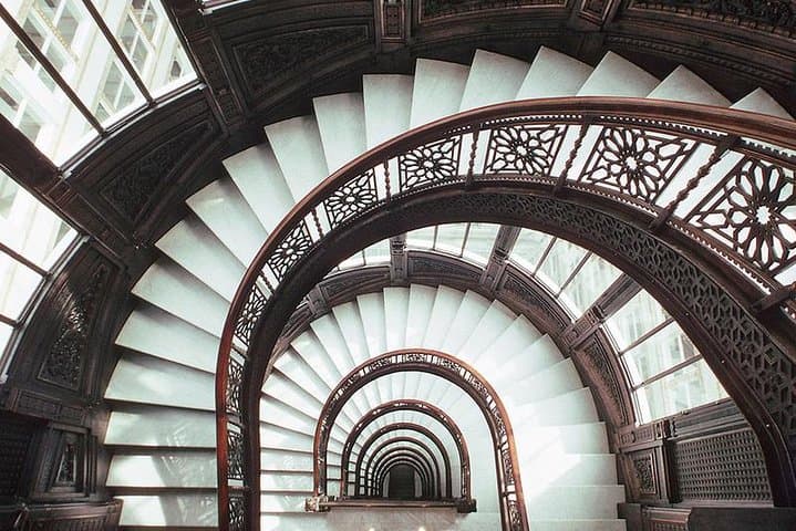 Chicago Loop Walking Tour: Architecture, Art and Insider Stories