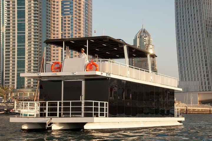 Moonlit Houseboat Dinner Cruise in Dubai Marina photo 4