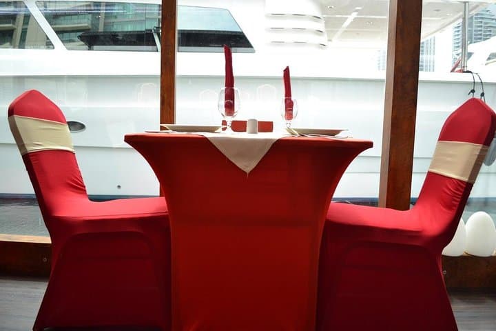 Moonlit Houseboat Dinner Cruise in Dubai Marina photo 5