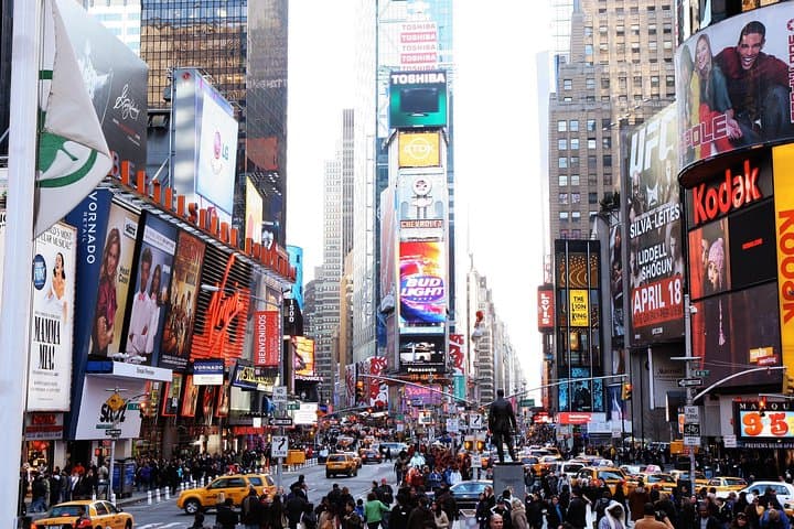Self-Guided NYC Walking Audio Tour: Times Square to Central Park in 2–3 Hours