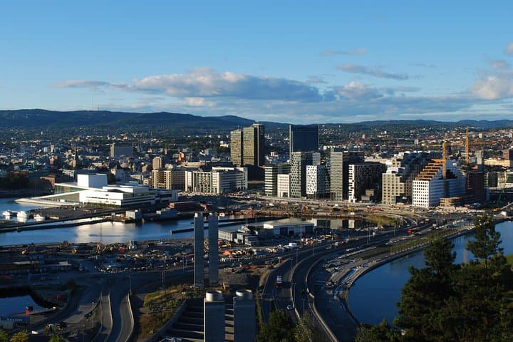 Discover Oslo: Self-Guided Audio Tour Along the Harbor and Historic Landmarks