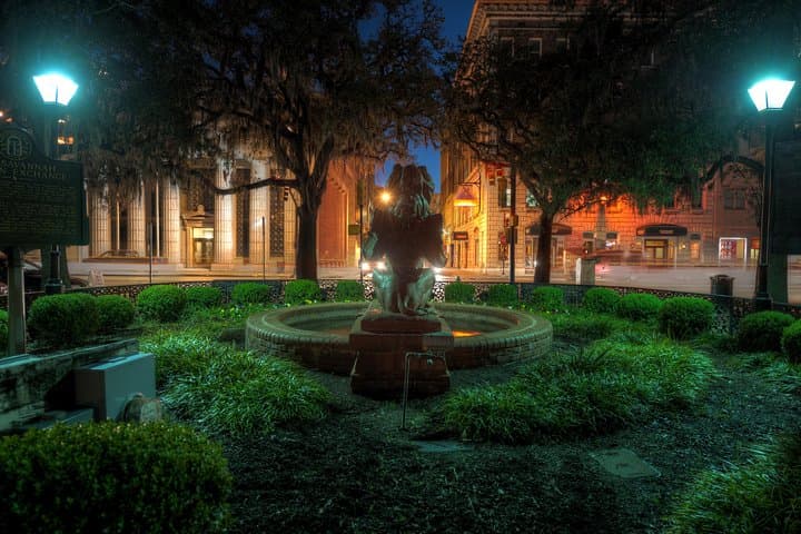 Grave Tales Ghost Tour — Savannah Haunted History Walking Tour