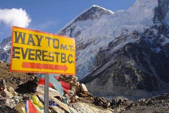 Everest Base Camp Trek — 12-Day Guided Trek with Helicopter Return photo 2