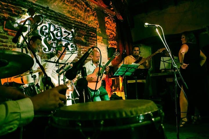 Getsemaní Salsa Night: Class, Bar Crawl & Café Havana Entry in Cartagena photo 2