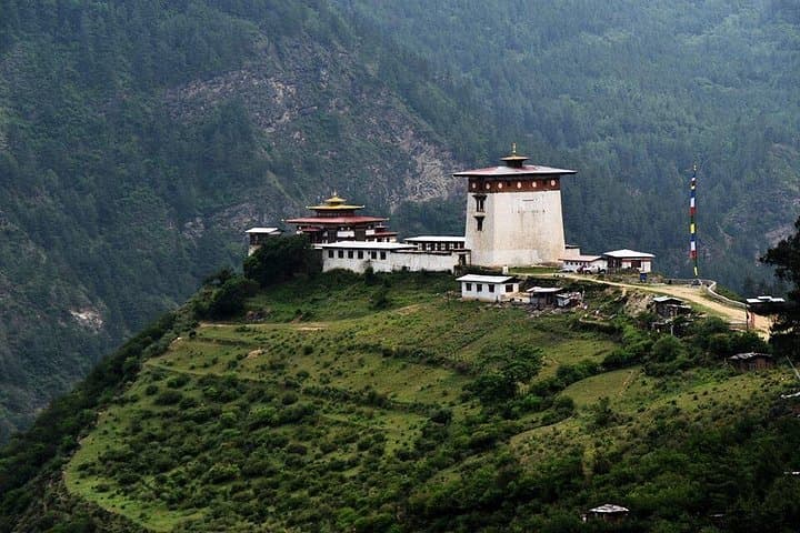 Wonderful Bhutan Tour — 8 Nights, 9 Days in Paro, Thimphu, Phobjikha & Punakha photo 1
