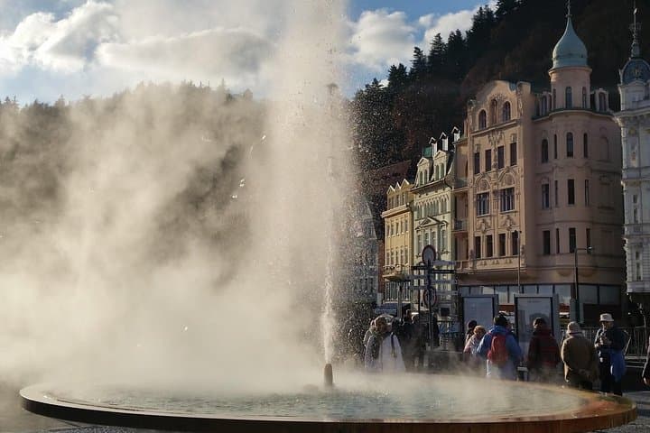 Karlovy Vary Day Trip from Prague: Moser Glass, Hot Springs & Lunch photo 3