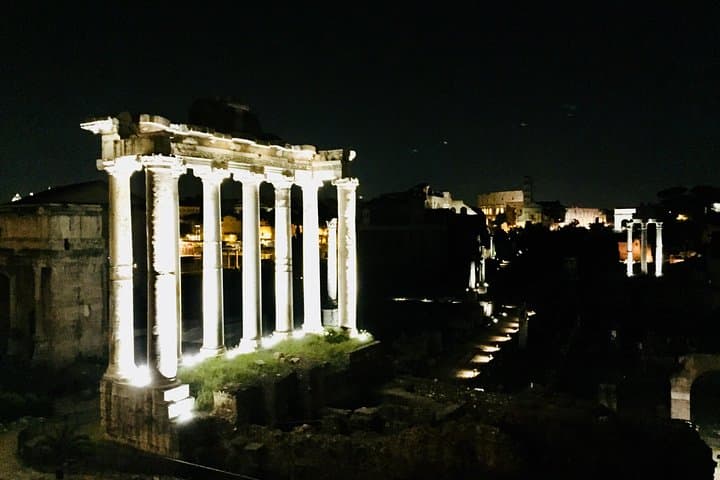 Rome Night E‑Bike Tour: Food, Wine & Illuminated Monuments photo 2