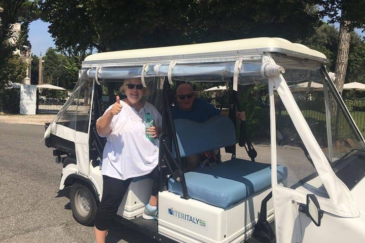 Rome Golf Cart Tour: Pantheon, Trevi & Navona in 3 Hours photo 3