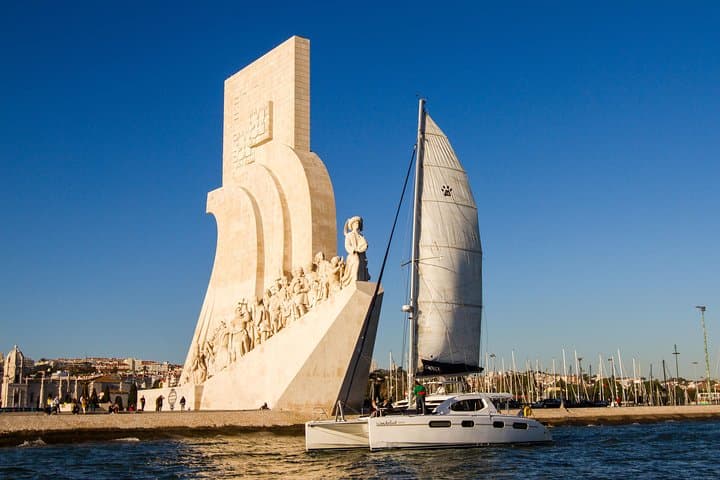 Lisbon Sunset Yacht Cruise on the Tagus with Drinks photo 5