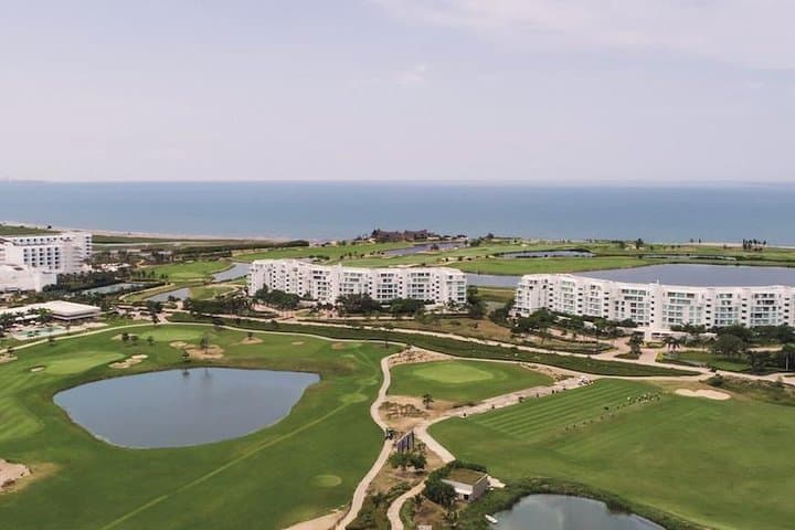 Experience Golf Paradise at Karibana Golf Club Near Cartagena photo 2