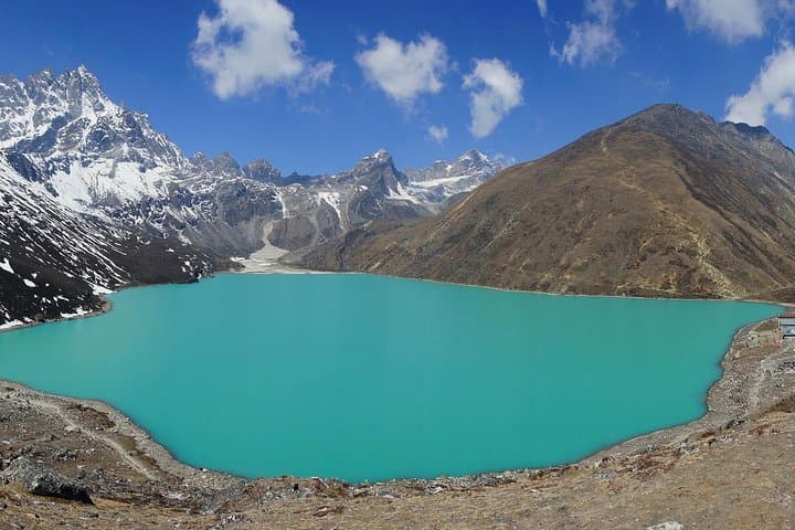 Gokyo Valley Trek 13-Day: Gokyo Ri, High Lakes & Lukla Flight photo 2