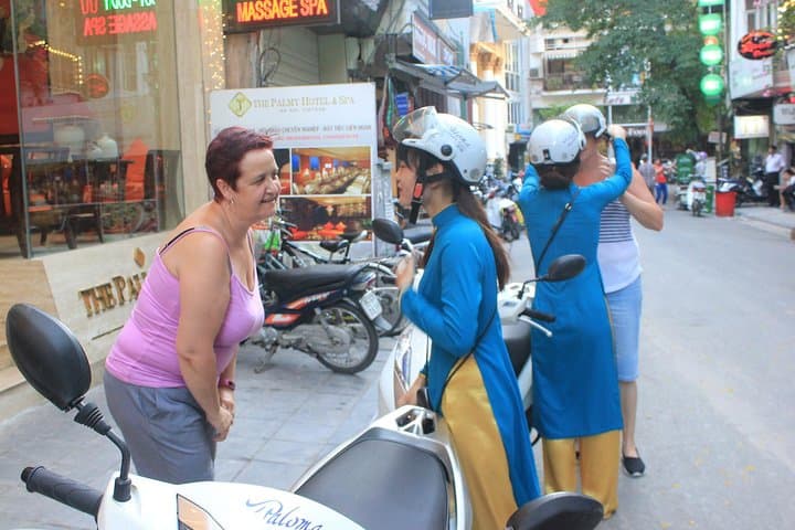 Half-Day Hanoi Motorbike City Tour with Lunch photo 2