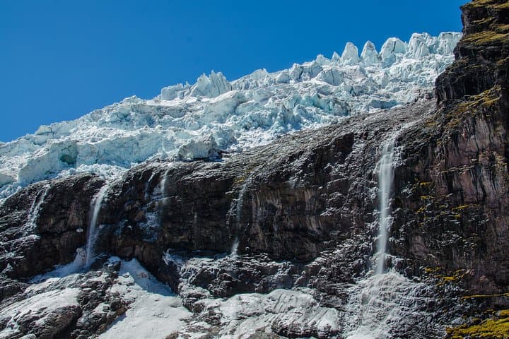 Ausangate Circuit and Rainbow Mountain: 6-Day High-Altitude Trek from Cusco photo 2