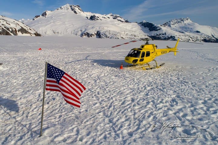 Alaska Thrills: Helicopter Glacier Landing and Dogsled Adventure from Juneau photo 4