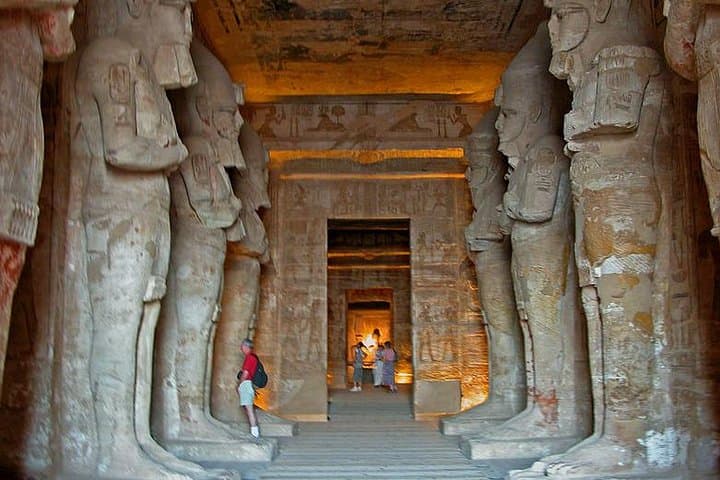 Abu Simbel Day Tour from Aswan: Visit Ramses II & Nefertari Temples photo 3