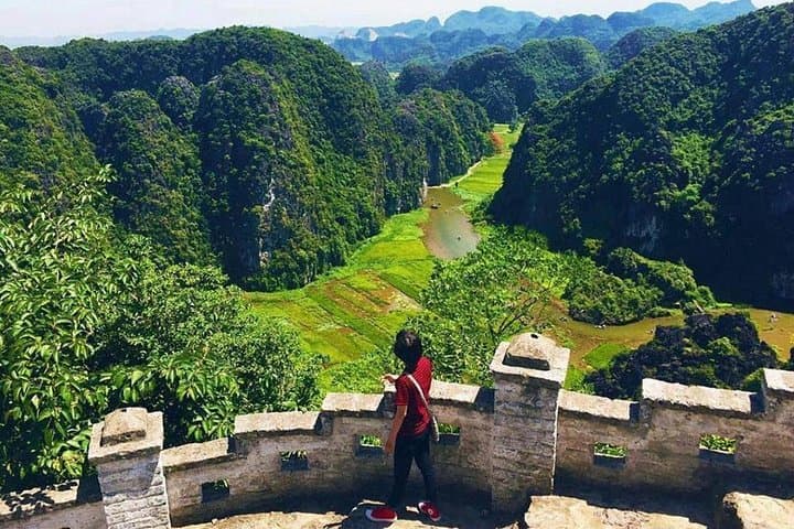 Ninh Binh Day Tour: Tam Coc Sampan, Mua Cave Climb & Countryside Biking photo 1