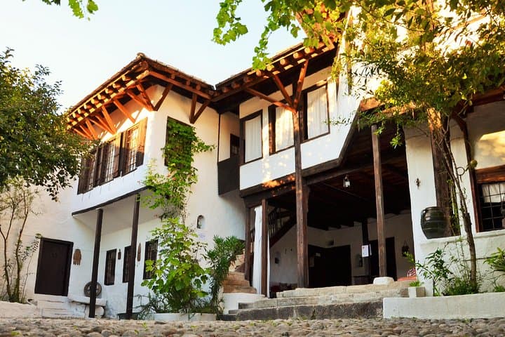Ottoman Mostar: Bosnian Coffee & Living History Walking Tour