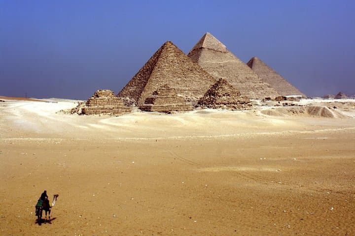 Cairo Day Trip from Hurghada: Fly to the Pyramids, Egyptian Museum & Khan El Khalili photo 1