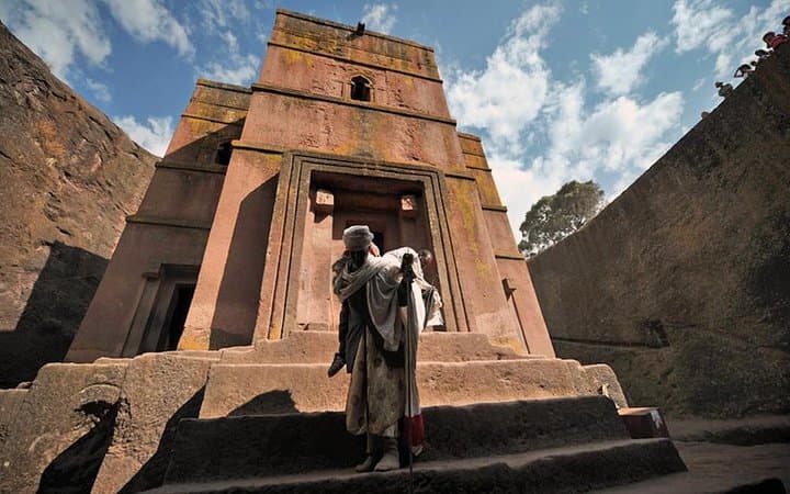 Lalibela Rock Churches Guided Tour — St. George & Medieval Ethiopia