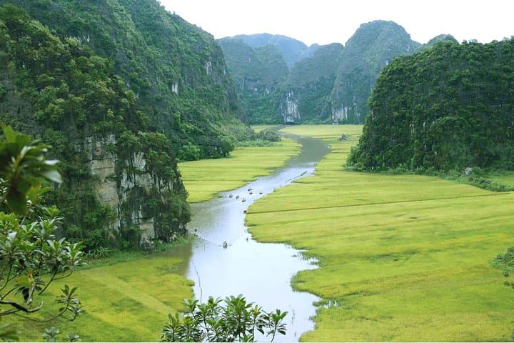 Hoa Lu, Tam Coc & Mua Cave: Full-Day Limousine Tour from Hanoi photo 2