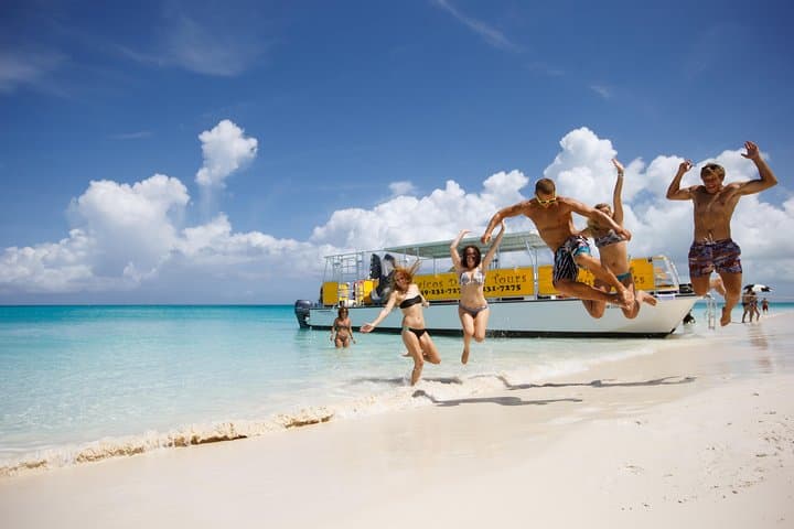 Full-Day Dream Getaway from Providenciales — Snorkel Reefs & BBQ Island Lunch photo 2