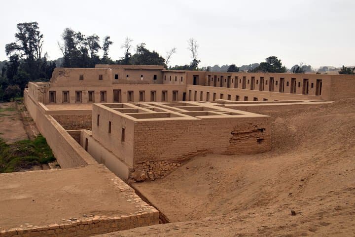 Private Pachacamac Archaeological Tour and Barranco Walk from Lima