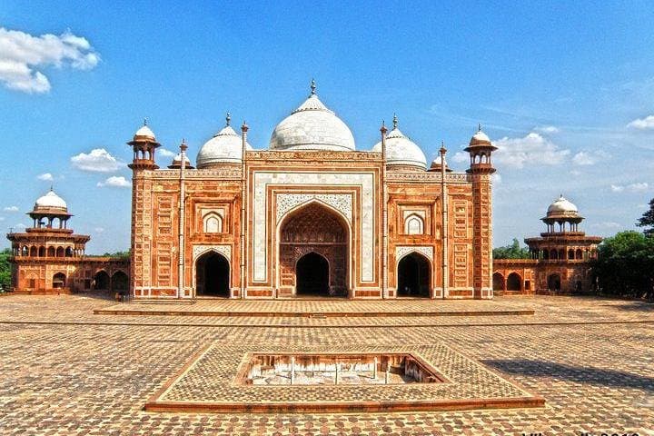 Same-Day Agra Tour from Delhi: Taj Mahal, Agra Fort & Local Crafts photo 5