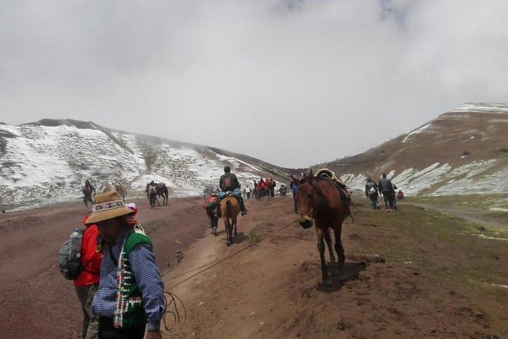 Cusco to Rainbow Mountain: Full-Day Hike to Vinicunca (Rainbow Mountain) photo 3